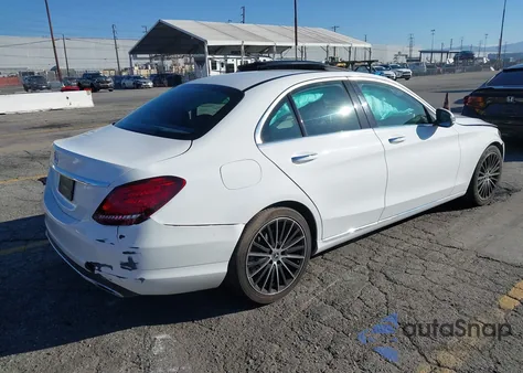 2020 Mercedes-Benz C 300 from USA, damaged, VIN 55SWF8DB3LU329119